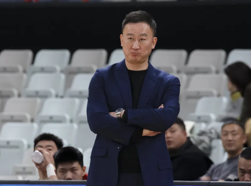 500万网彩票-刘维伟：内线国内球员加起来只有2分，没给法尔造成任何难度